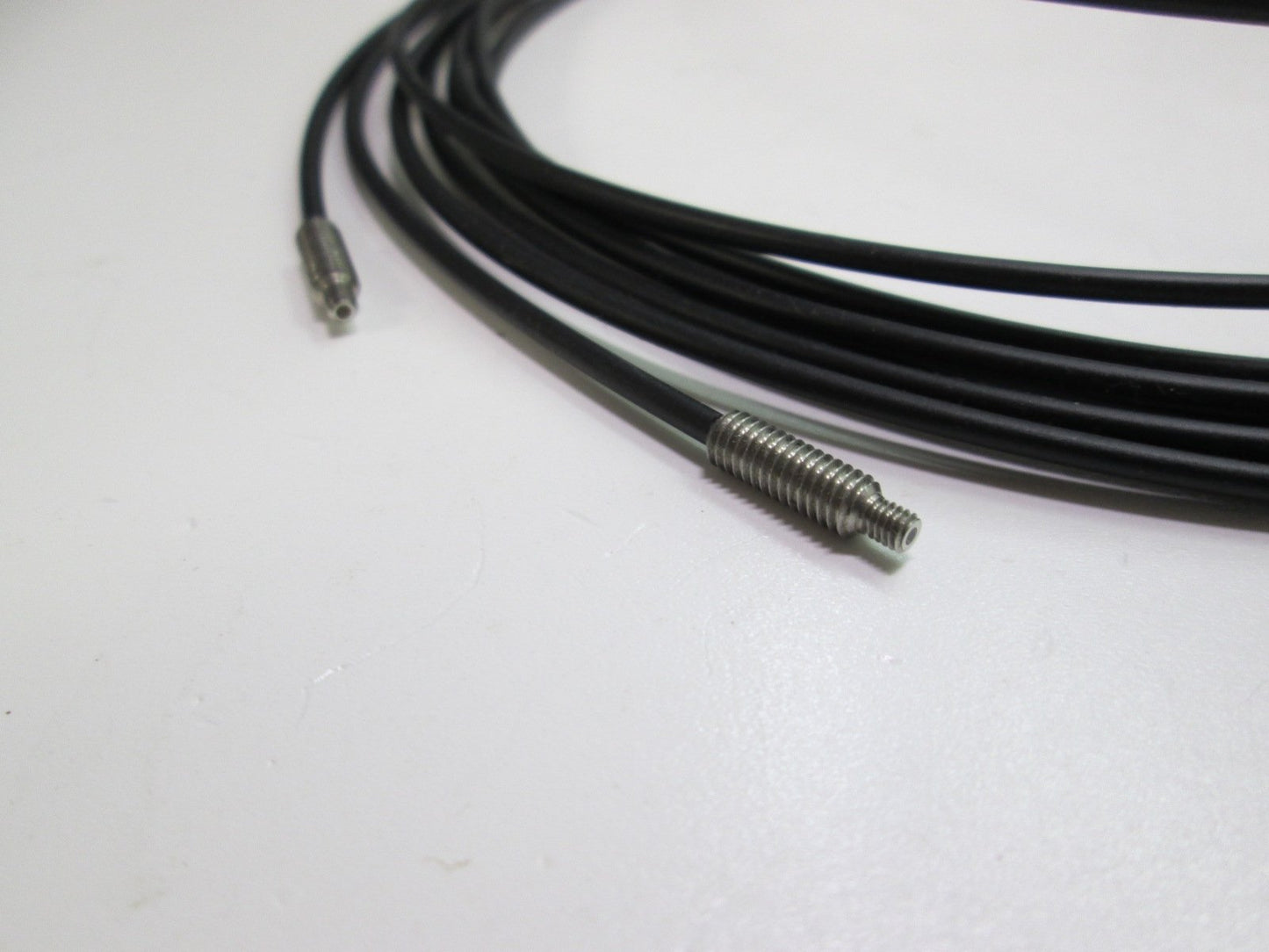 Used Banner Engineering PIT46UHT1 Fiber Optic Cable Length: 2 M Core Diameter: 1mm