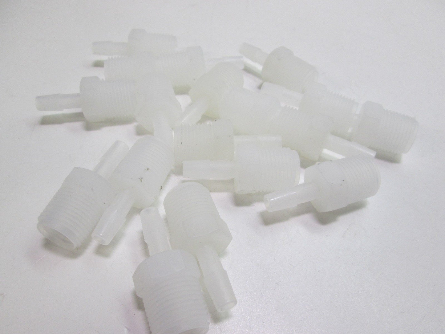 New – Open box Lot of 18 Nylon Hex Barb Pipe Fittings 3/8" NPT Male to 1/4" Diameter Barb