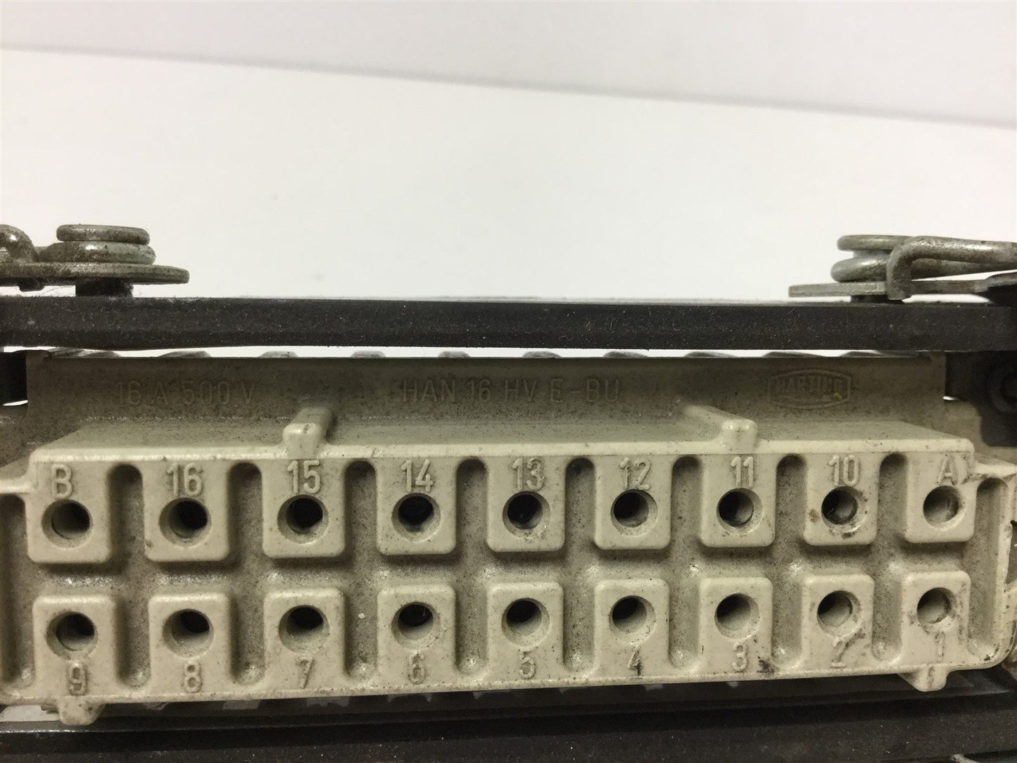 Used Harting HAN 16 Female Terminal Connector, Connections: 18-Pin, Rating: 16A 500V
