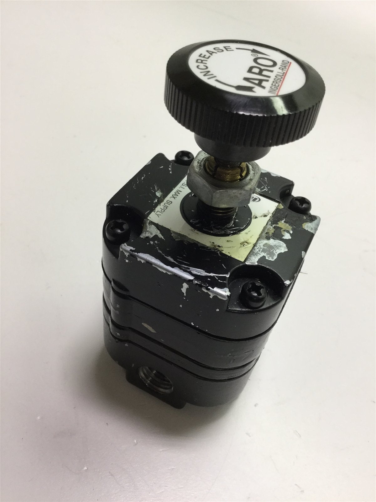 Used ARO Ingersoll Rand PR4021-200 Pneumatic Air Regulator, Ports: 1/4" NPT, 150psi