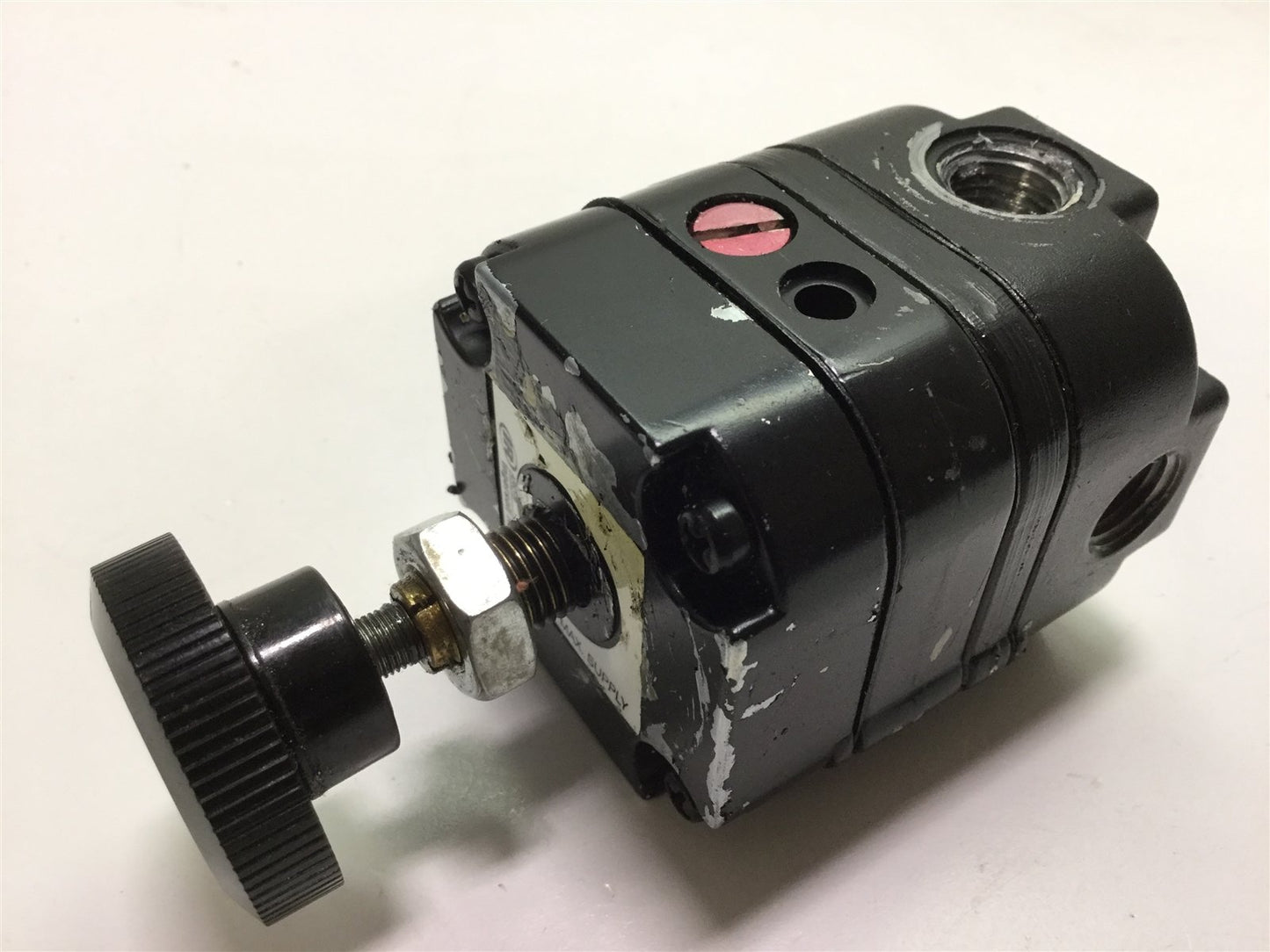 Used ARO Ingersoll Rand PR4021-200 Pneumatic Air Regulator, Ports: 1/4" NPT, 150psi