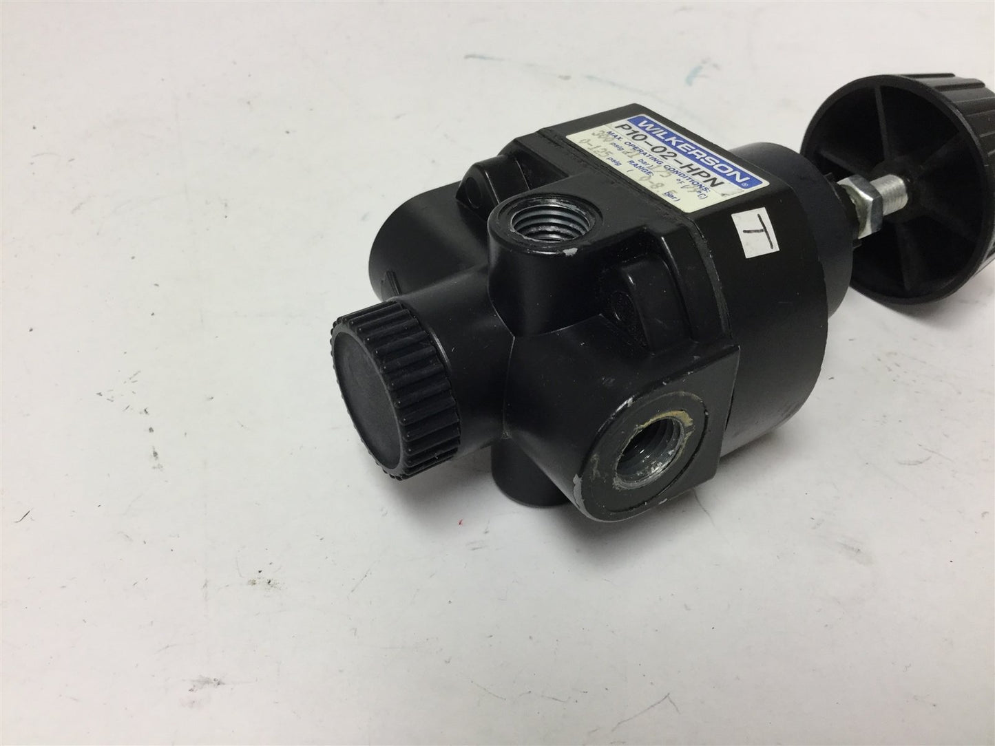 Used Wilkerson P10-02-HPN Pneumatic Regulator, Pressure Range: 0-125psi, 1/4" NPT