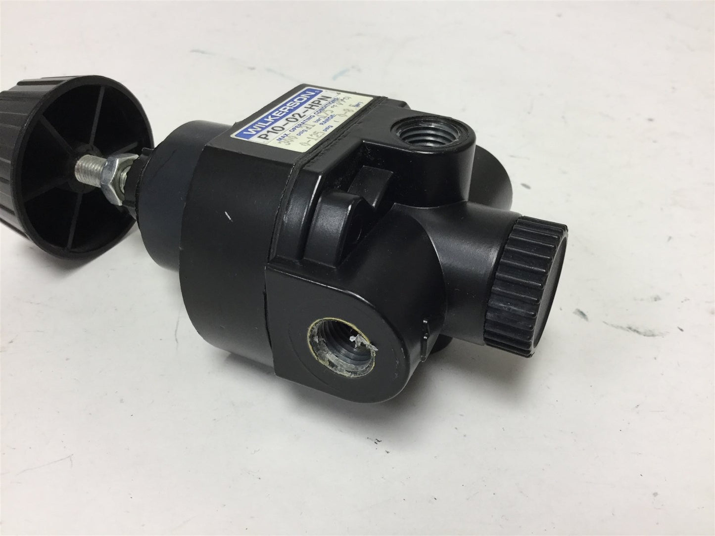 Used Wilkerson P10-02-HPN Pneumatic Regulator, Pressure Range: 0-125psi, 1/4" NPT