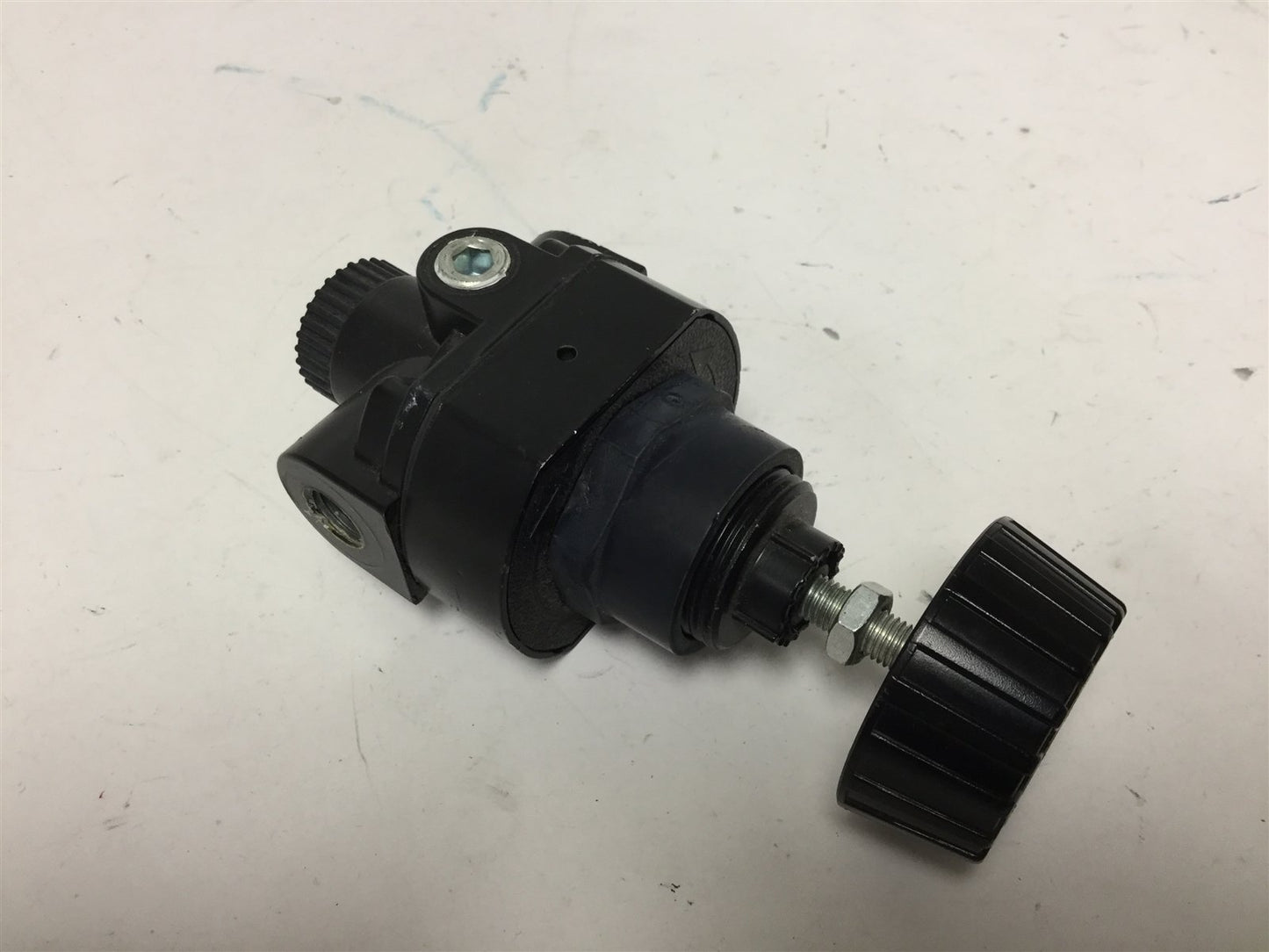 Used Wilkerson P10-02-HPN Pneumatic Regulator, Pressure Range: 0-125psi, 1/4" NPT