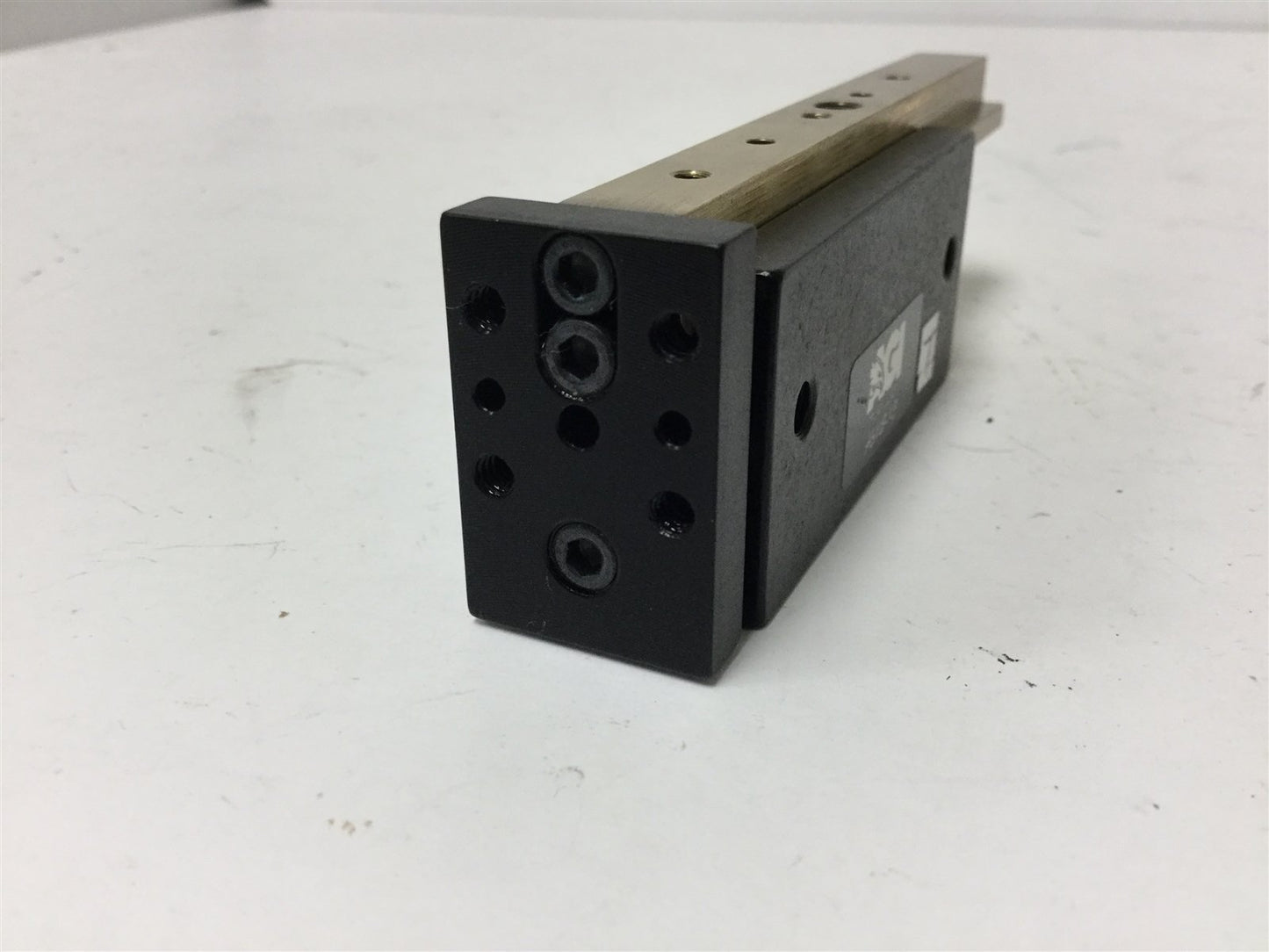 Used AGI AGMS-1-3 Pneumatic Cylinder, Stroke: 1.5", Pressure: 20-120psi, Bore: 0.5"