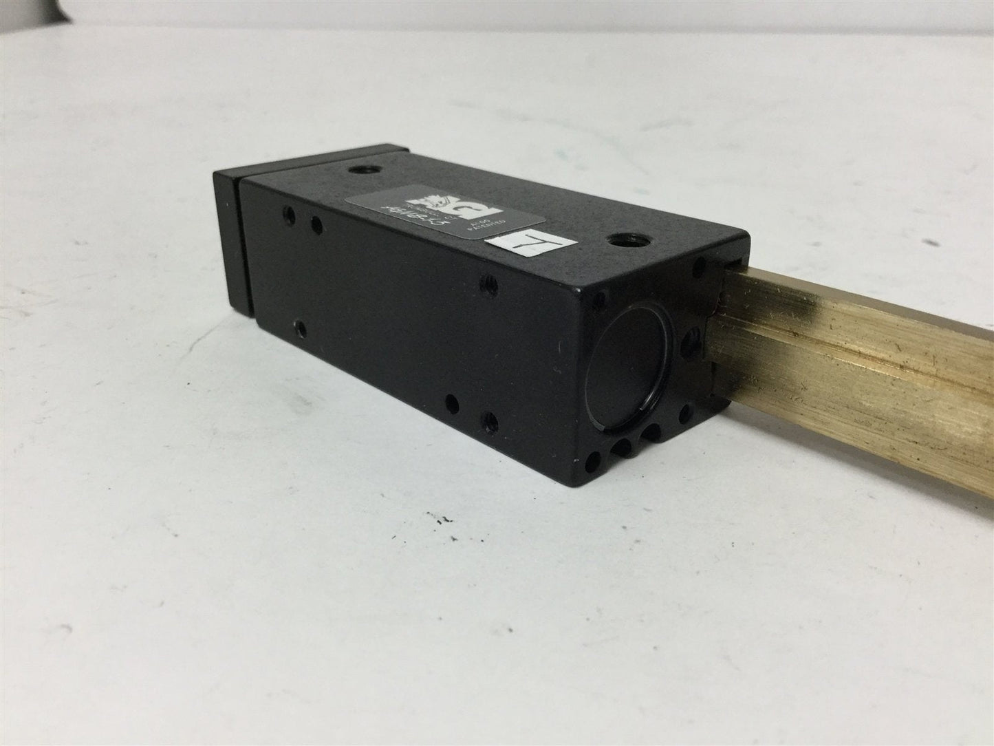 Used AGI AGMS-1-3 Pneumatic Cylinder, Stroke: 1.5", Pressure: 20-120psi, Bore: 0.5"