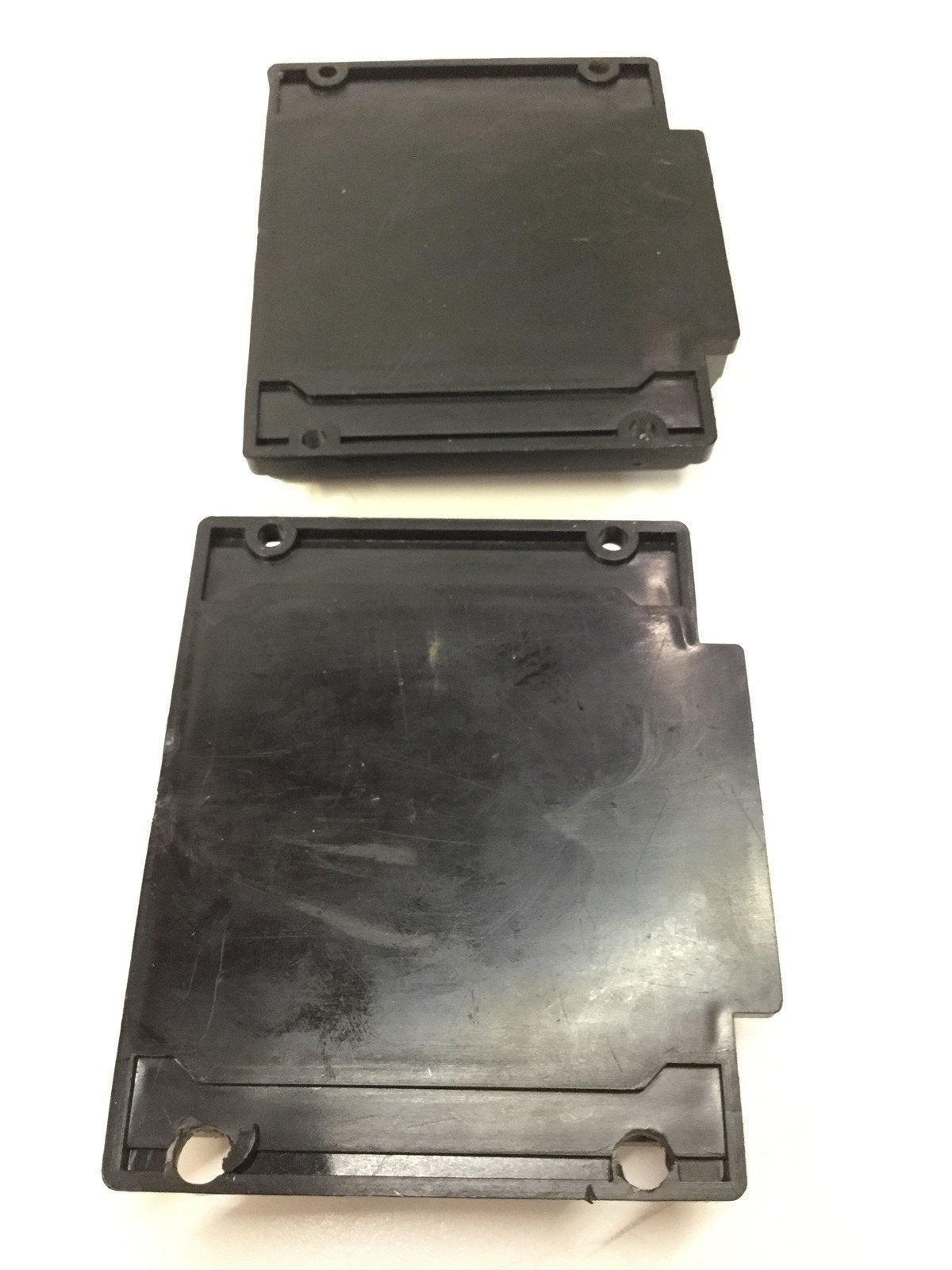 Used Lot of 2 PHD 9800-01-0300 Set Point Modules Sink NPN Linear Hall Effect 24VDC