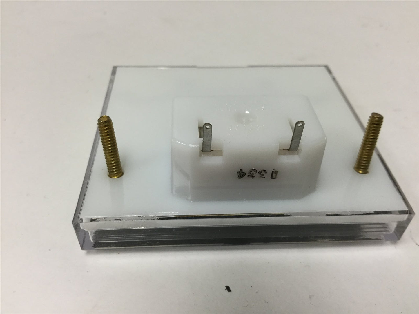New – Open box New Jewell Instruments MSQ-DVV-015-U DC Voltage Panel Meter, Range: 0-15VDC