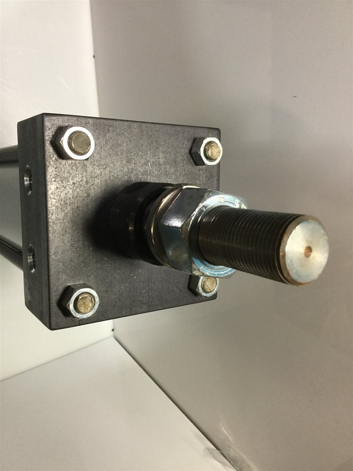 Used Norgren A0133B2 Rev 3 NFPA Pneumatic Aluminum Cylinder 1.5" Bore 3.25 x 9.25