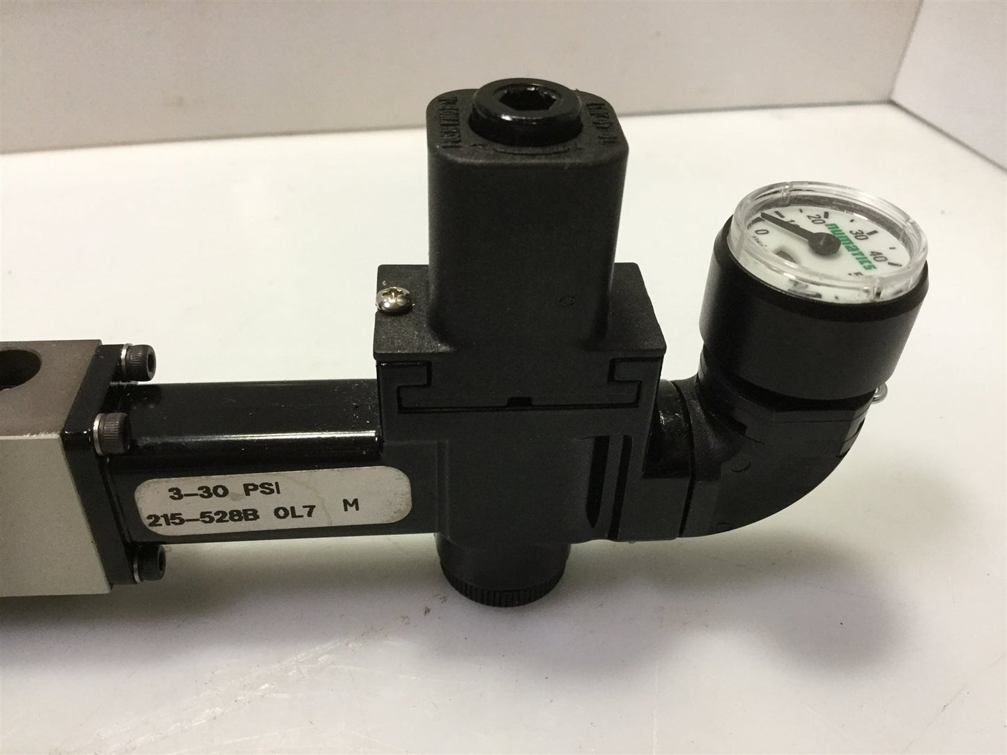 Used Numatics 051RD300JP00000 Series 2005 Sandwich Dual Regulator w/ Top View Gauges