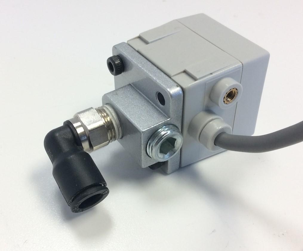 Used Parker MPS-V3N-PG Pressure Sensor 10.8-30VDC PNP 0 to -30inHg 1/8 NPSF Ports