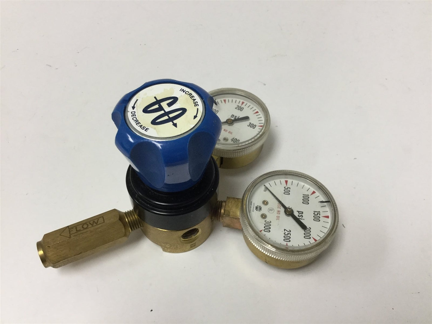 Used Gas Regulator With 20-400psi and 100-3000psi Gauges, Ports: 1/4" NPT, 0-250psi