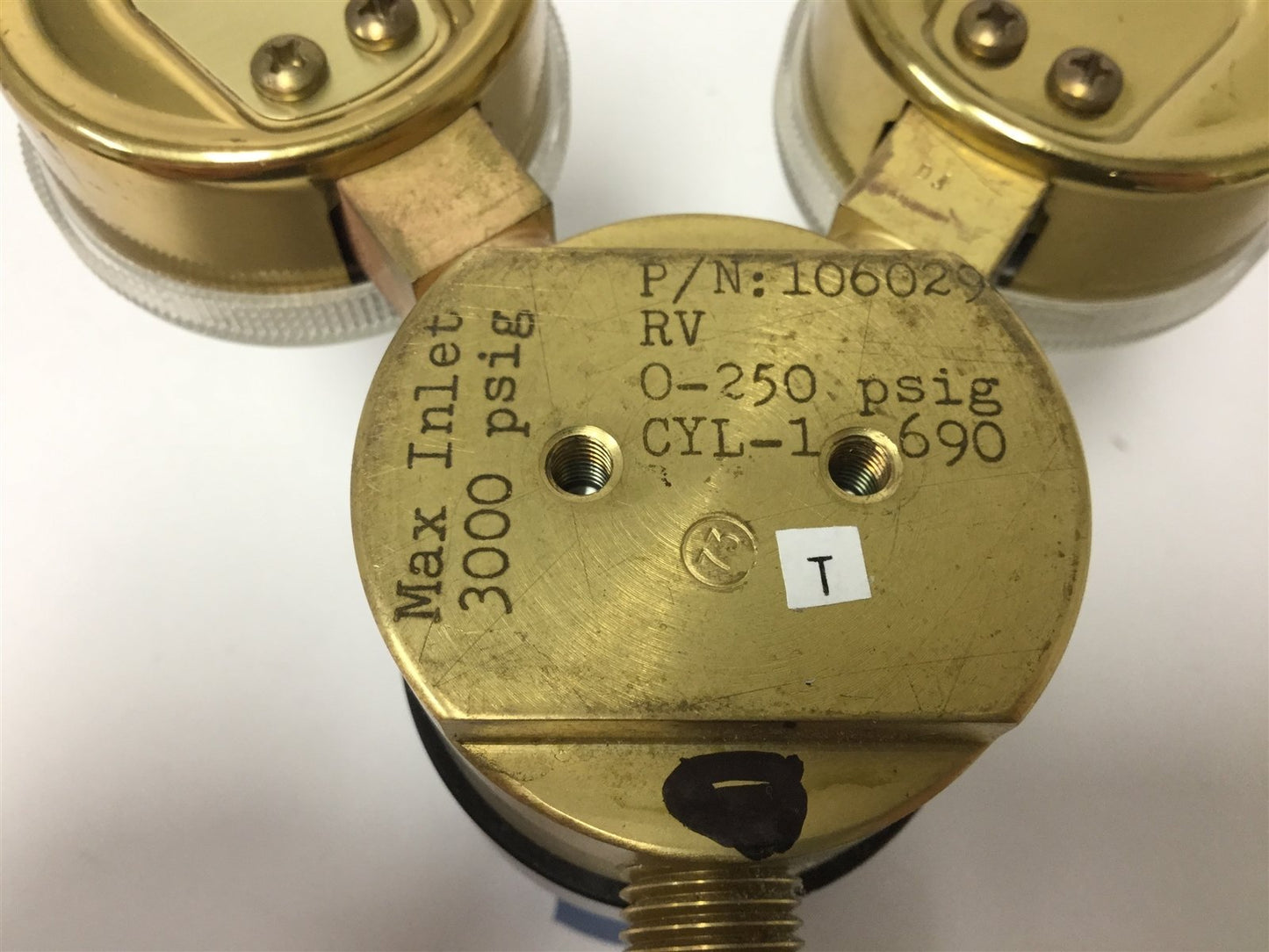 Used Gas Regulator With 20-400psi and 100-3000psi Gauges, Ports: 1/4" NPT, 0-250psi