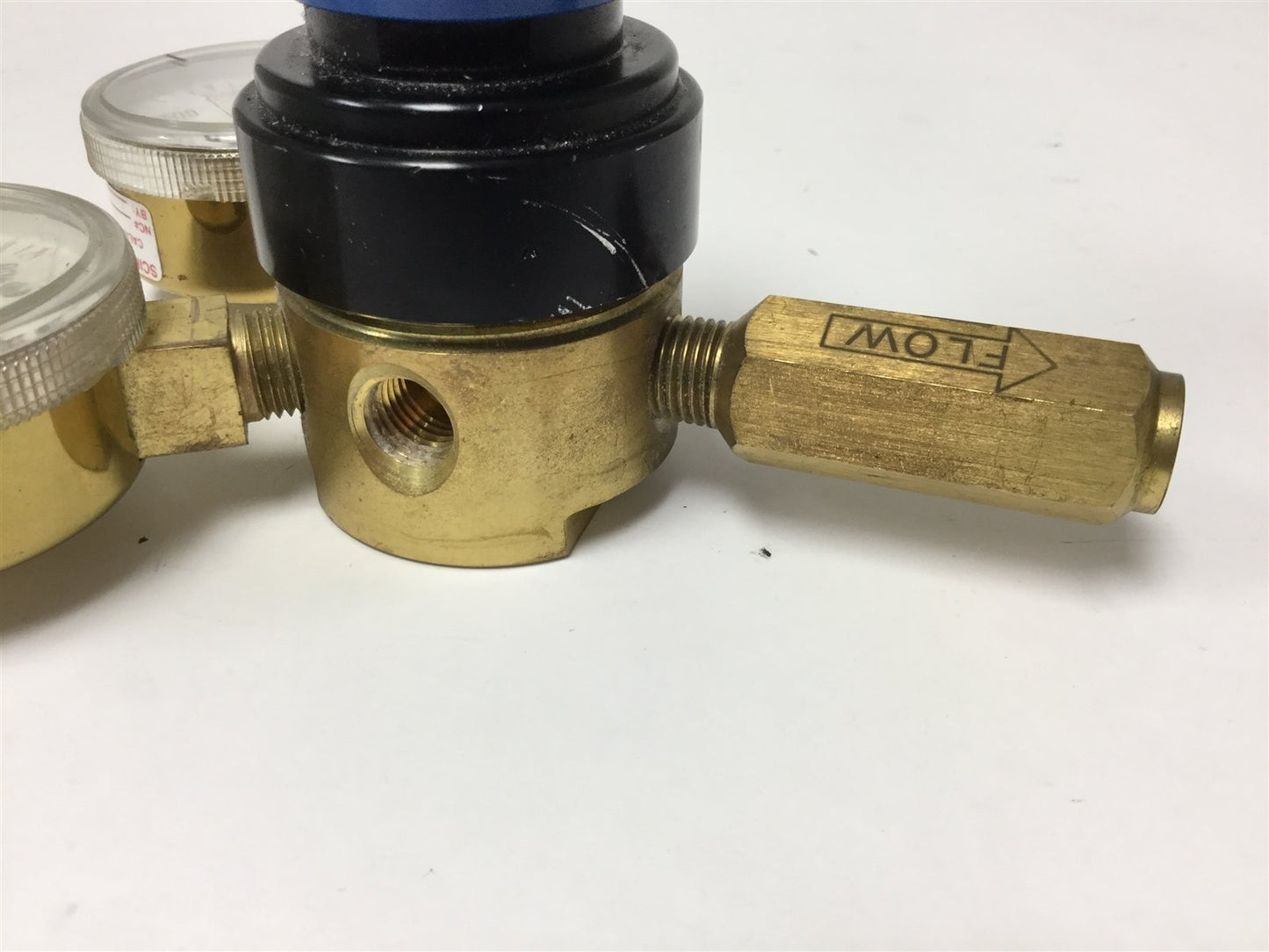 Used Gas Regulator With 20-400psi and 100-3000psi Gauges, Ports: 1/4" NPT, 0-250psi