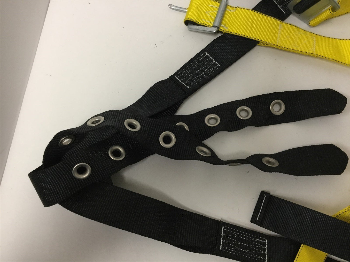 Used Miller 6AR84 Full Body Harness, Capacity: 400 lbs, Color: Yellow, Size: L/XL