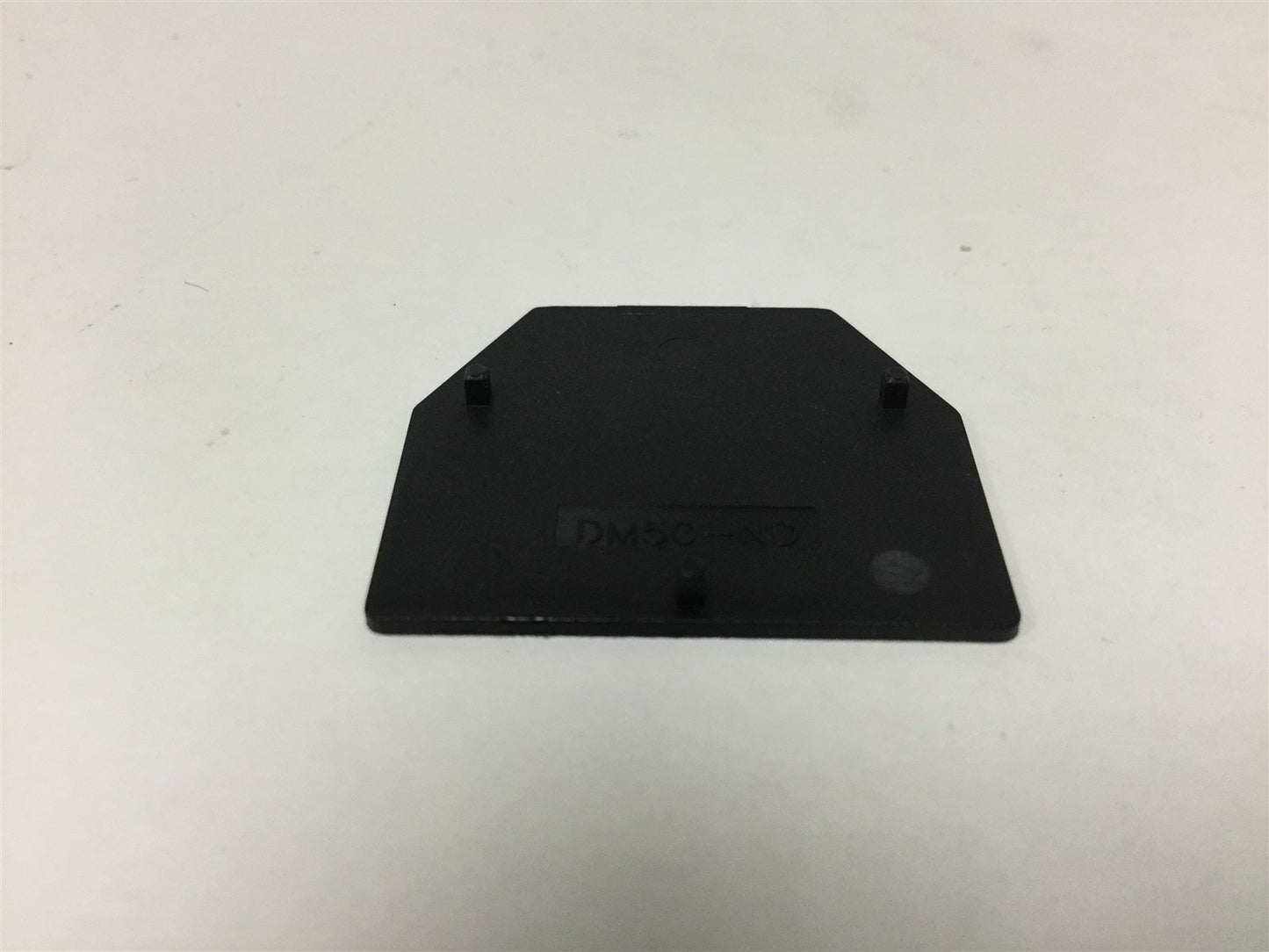 New – Open box Lot of 50 New Bussmann DM50-ND Terminal Block End Covers, Color: Black