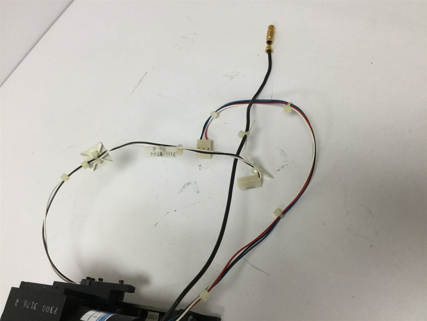 Used Hamamatsu H957-06 Photomultiplier Module on Cleveland Precision Slide