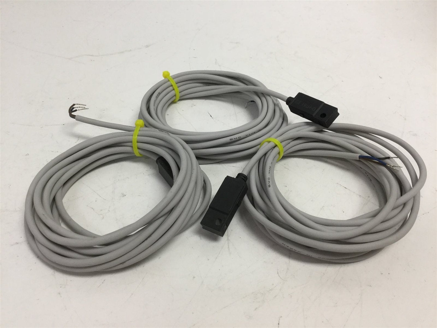 Used Lot of 3 SMC D-H7A1 Solid State Switches, 3-Wire, Output: NPN, Power: 4.5-28VDC