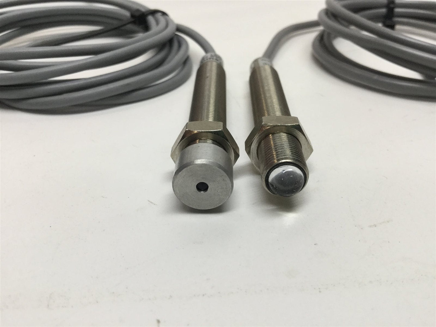Used Baumer Electric FSAM 08D9002 and FEAM 08P3002 Through-Beam Sensor 10-30VDC, 2.5m