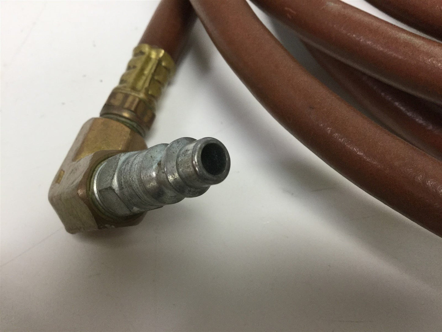 Used SpeedAir 042792C Pneumatic Hose 1/4" (6.4mm) 250 PSI W.P 16' W/ Quick Disconnect