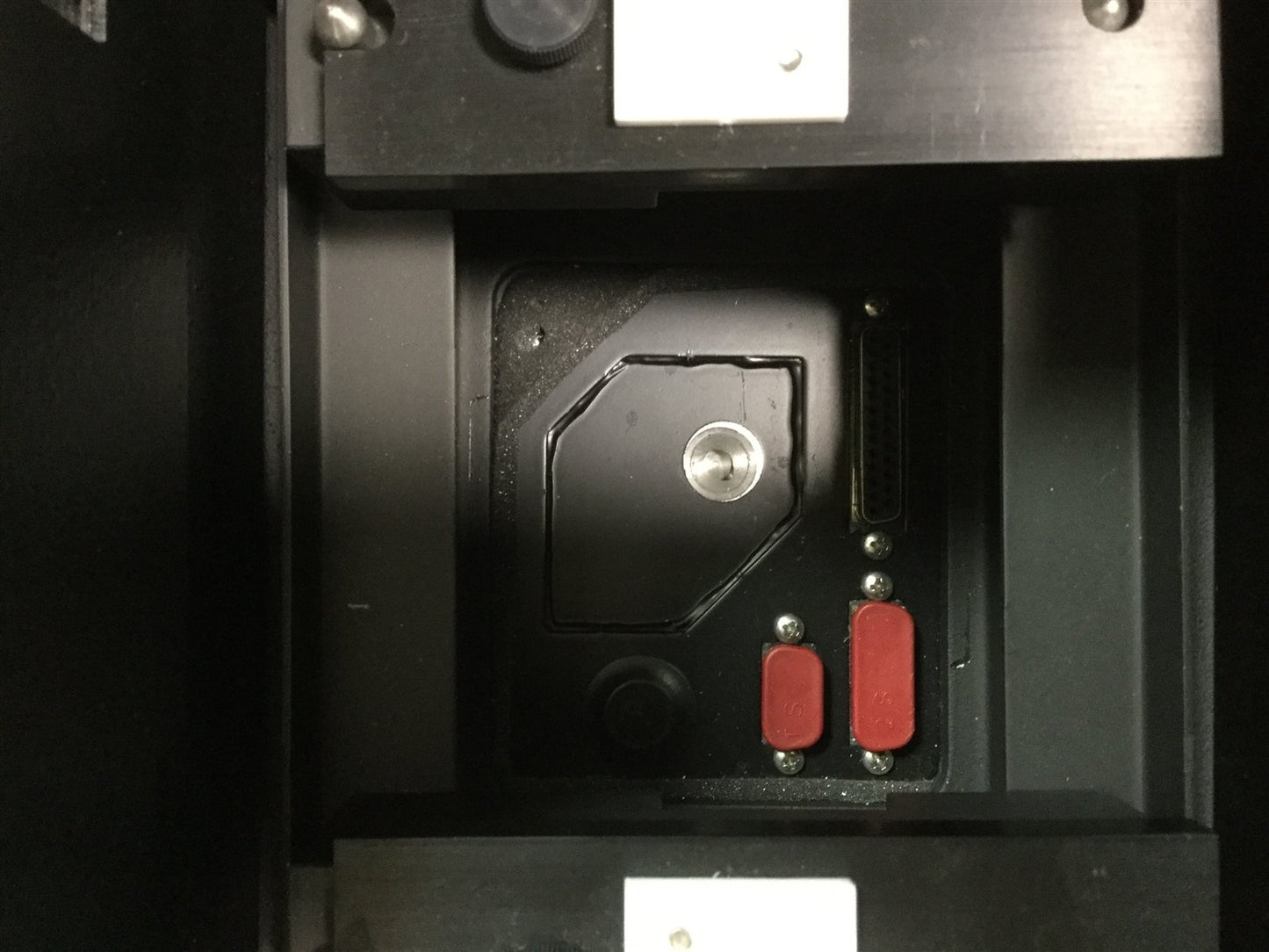 For parts or not working Cary 1C UV-Visible Spectrophotometer 100-240VAC *Power On Tested, UV Lamp On*