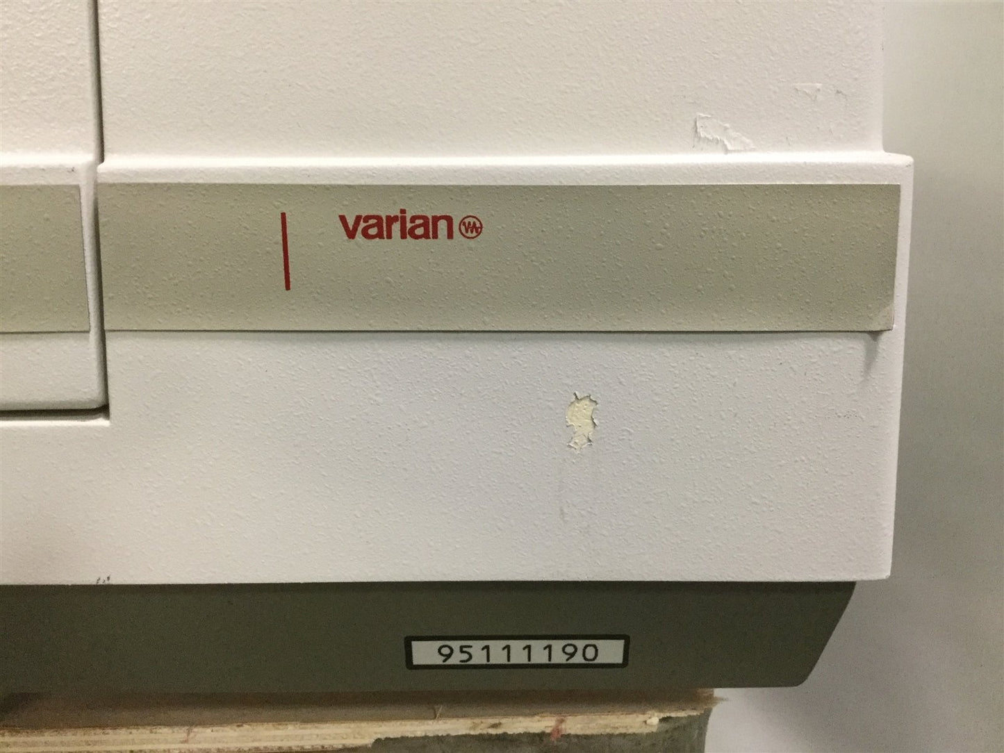 For parts or not working Cary 1C UV-Visible Spectrophotometer 100-240VAC *Power On Tested, UV Lamp On*