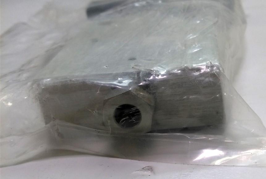 New Parker 20SC4082 Medium Pressure Needle Valve 20,000 PSI 5/16" Tubing