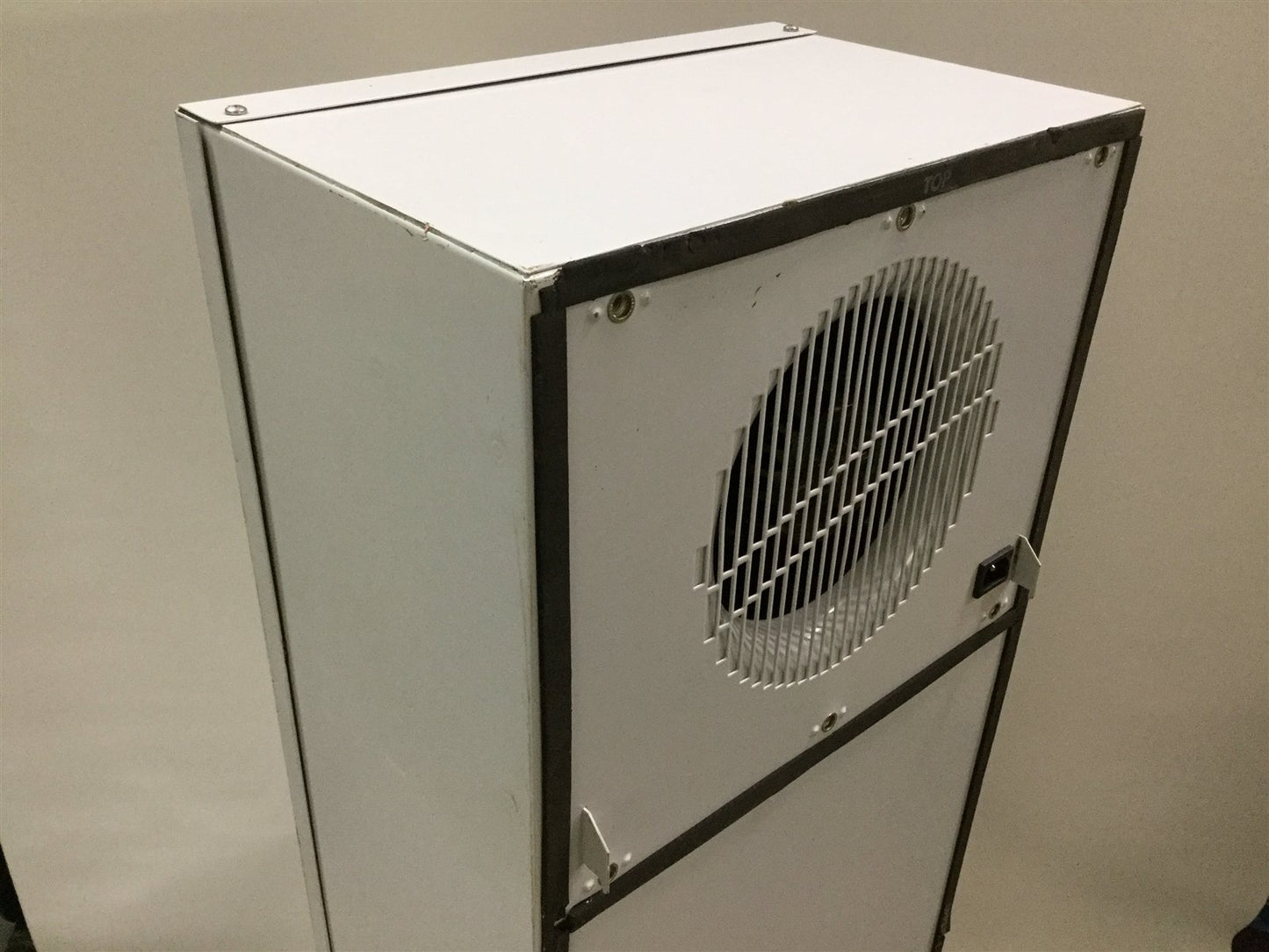 Used Hoffman APW ProAir XR60-8426-012H Enclosure Heat Exchanger Fan Air Cooled 230VAC