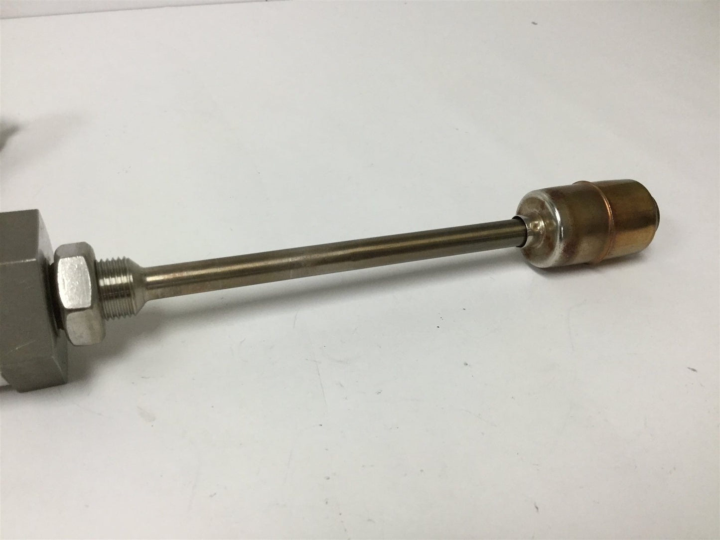 Used Balluff BTL5-E10-M0105-Z-S32 Linear Transducer, Stroke: 105mm, Supply: 24VDC