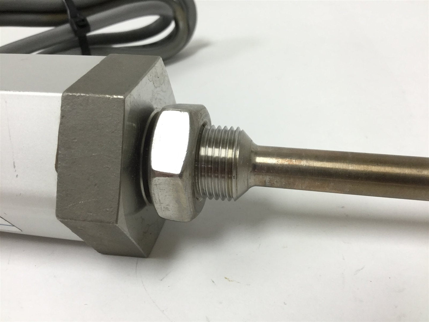 Used Balluff BTL5-E10-M0105-Z-S32 Linear Transducer, Stroke: 105mm, Supply: 24VDC
