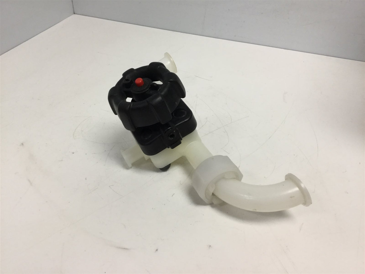 Used Cole-Parmer TZD100-075 Tri-Clamp T-Diaphragm Valve Maxi Run-Mini Branch Black