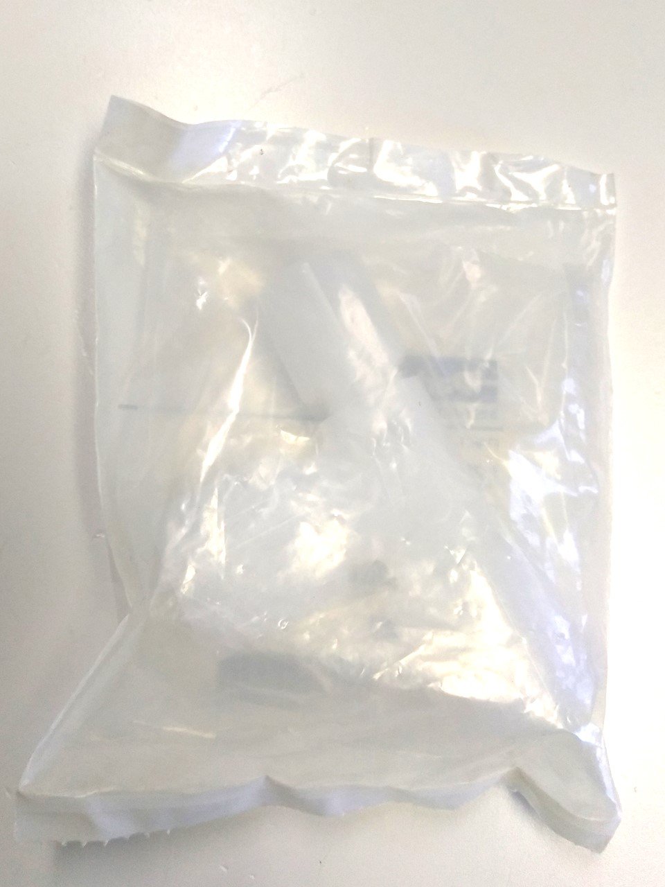 New Parker FTCR-12812 Tee Compression Tube Fitting, 3/4" x 3/4" x 1/2", PFA