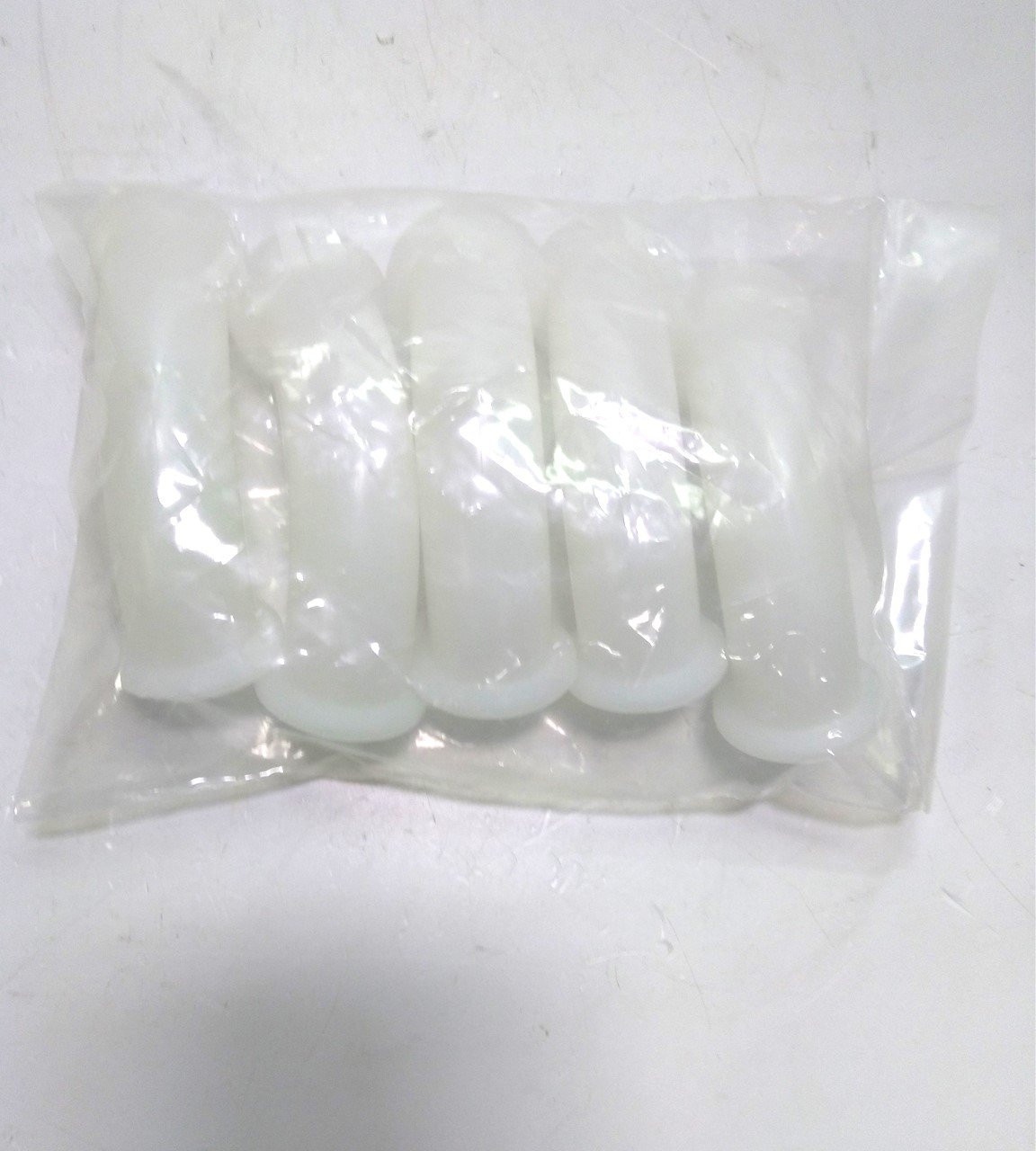 New Lot of 5 New SAINT-GOBAIN T90100 Tri-Clamp 90 Deg. Sanitary Elbow, MAXI, PolyPro