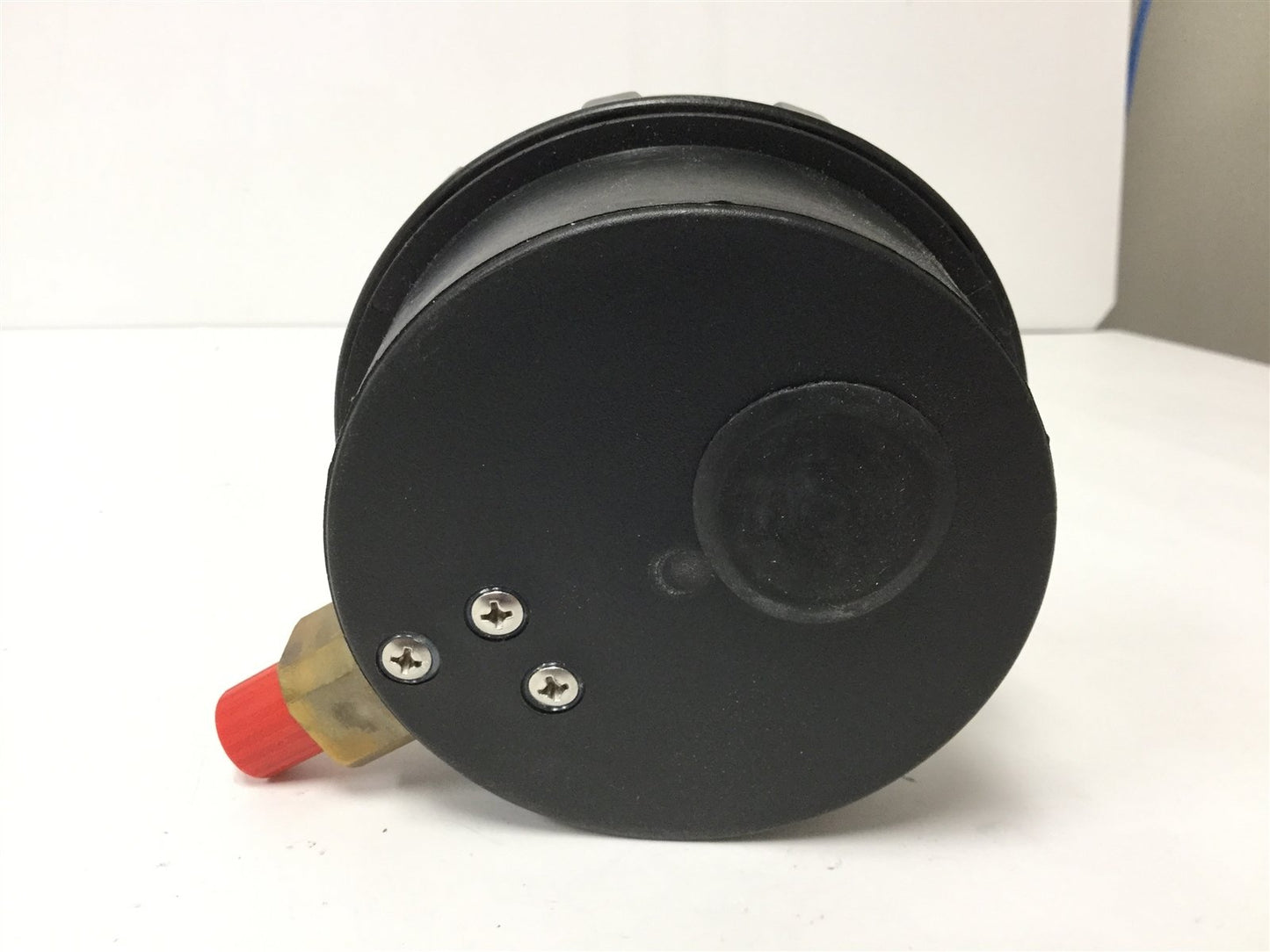 Used McDaniel Controls AB 50111 Pressure Gauge, Range: 0-3000psi, Connection 1/4" NPT