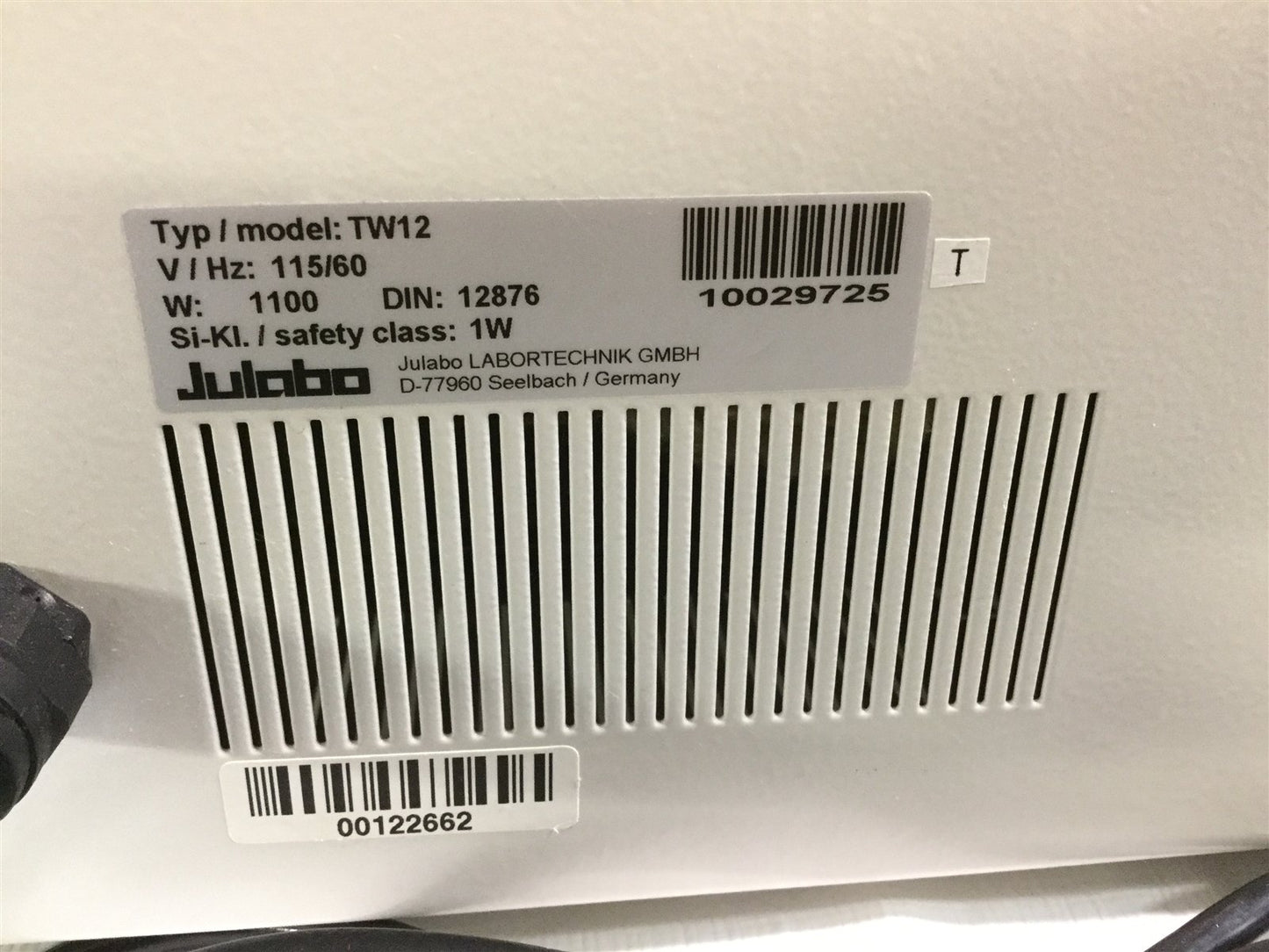 Used Julabo TW12 Heated Lab Water Bath PID Digital Control 99.9-C 12-Liters 115VAC-2