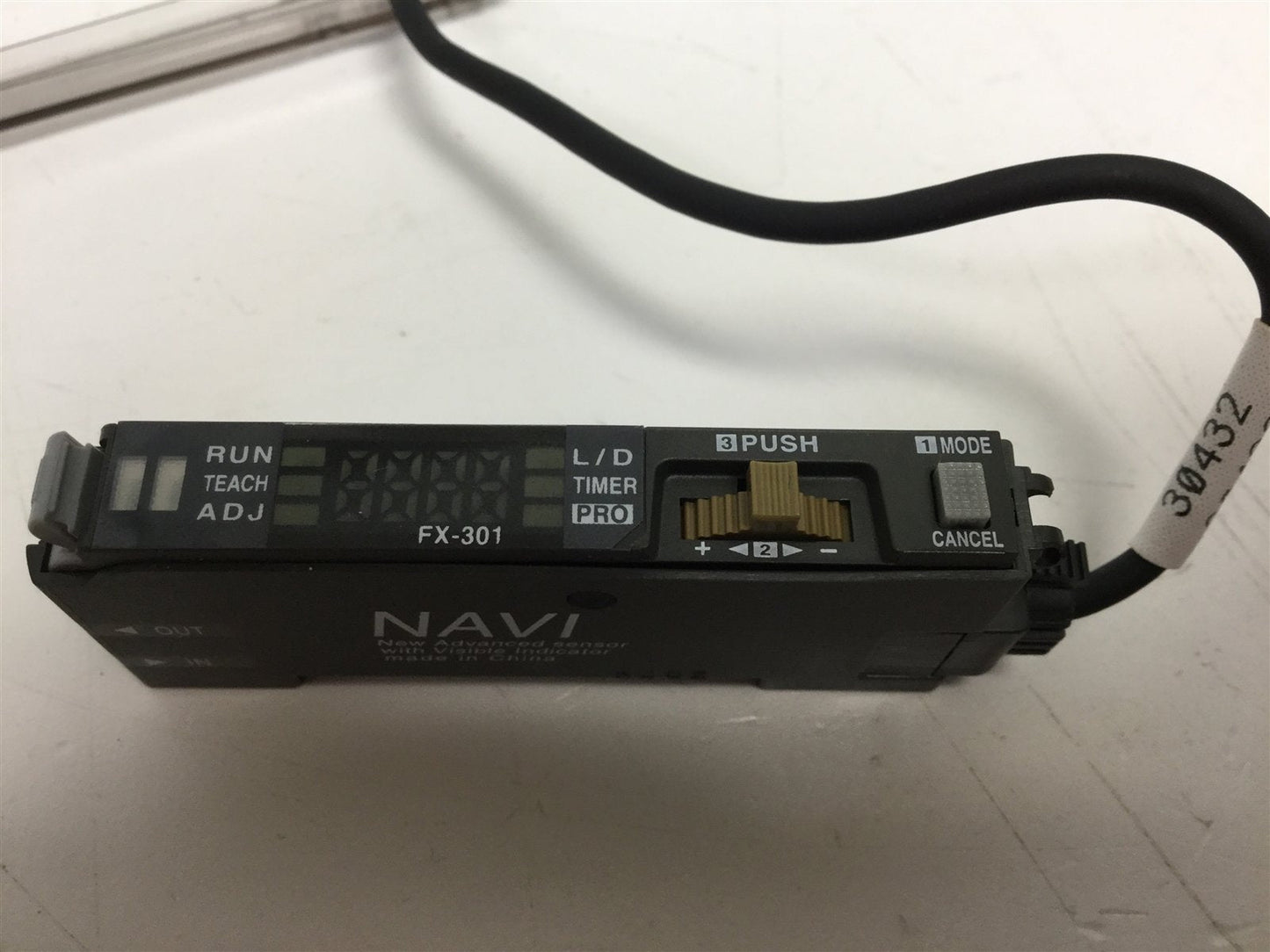 Used SunX NAVI FX-301 Fiber Sensor Amplifier, NPN 3-Wire Output, Supply: 12-24VDC