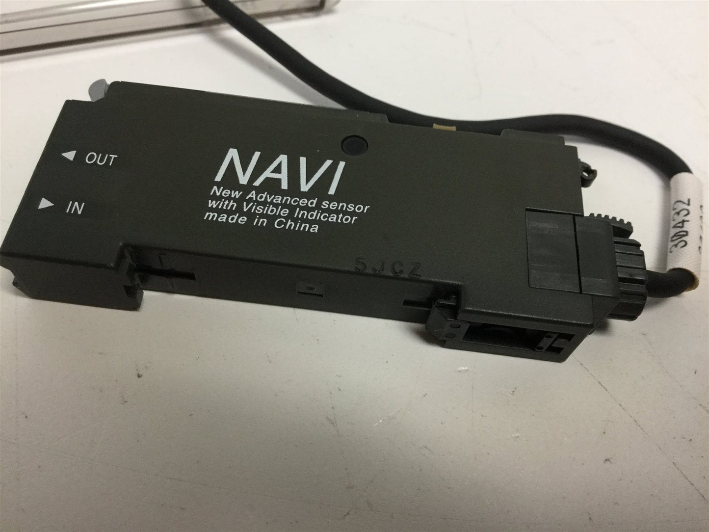Used SunX NAVI FX-301 Fiber Sensor Amplifier, NPN 3-Wire Output, Supply: 12-24VDC