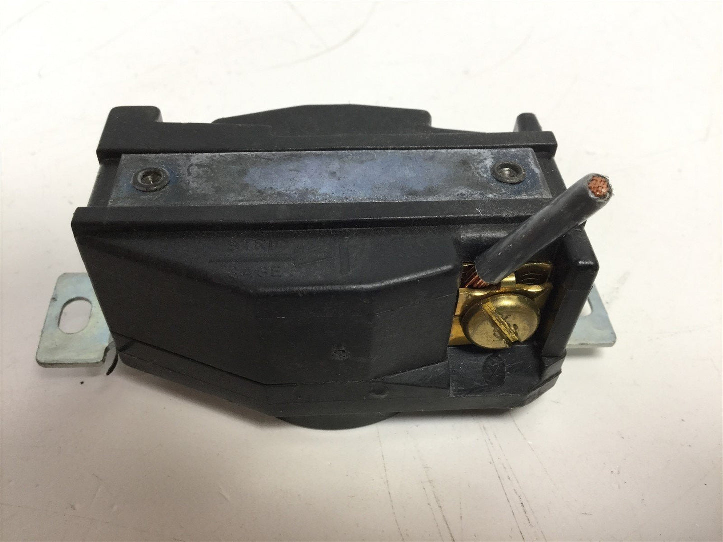 Used Arrow Hart-Lock Receptacle Nema L6-30 Voltage: 250 VAC, Current: 30A, 3-Pole