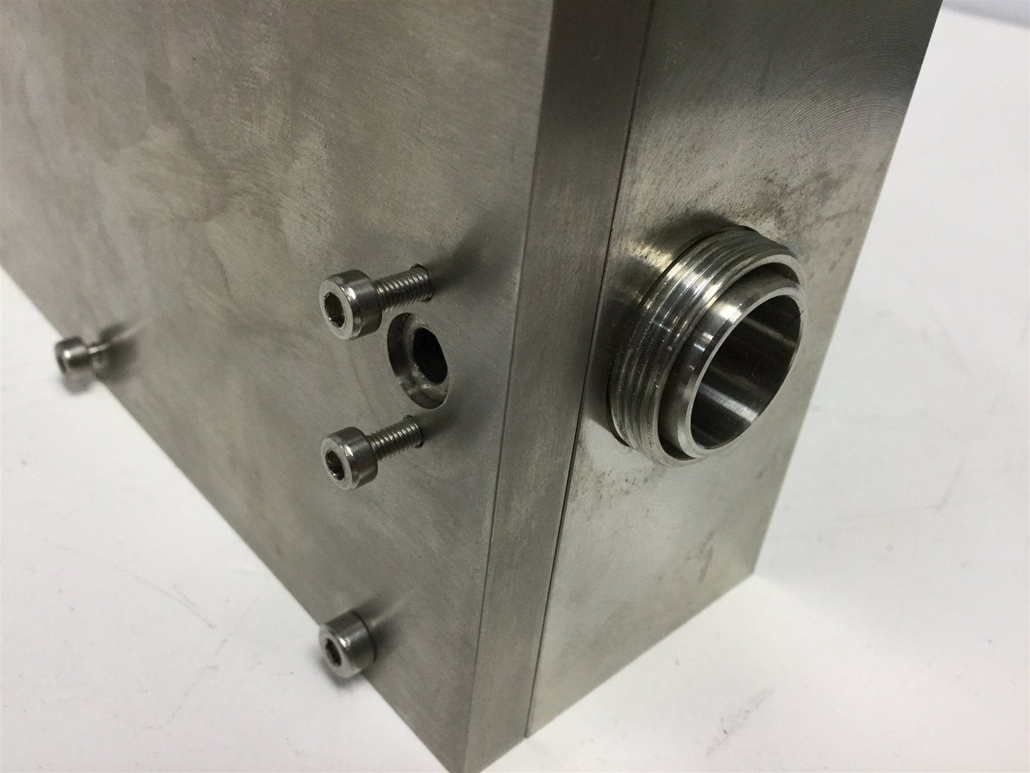 For Parts GSI Lumonics JK 700 Laser Pumping Chamber Missing Bottom Plate *For Parts*