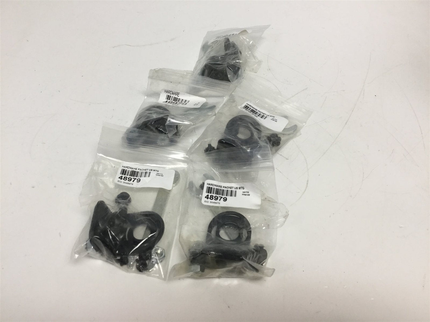 New Lot of 5 New Banner 48979 Mounting Hardware Kits, 10mm/5.5mm Wrench, 2 Mounts