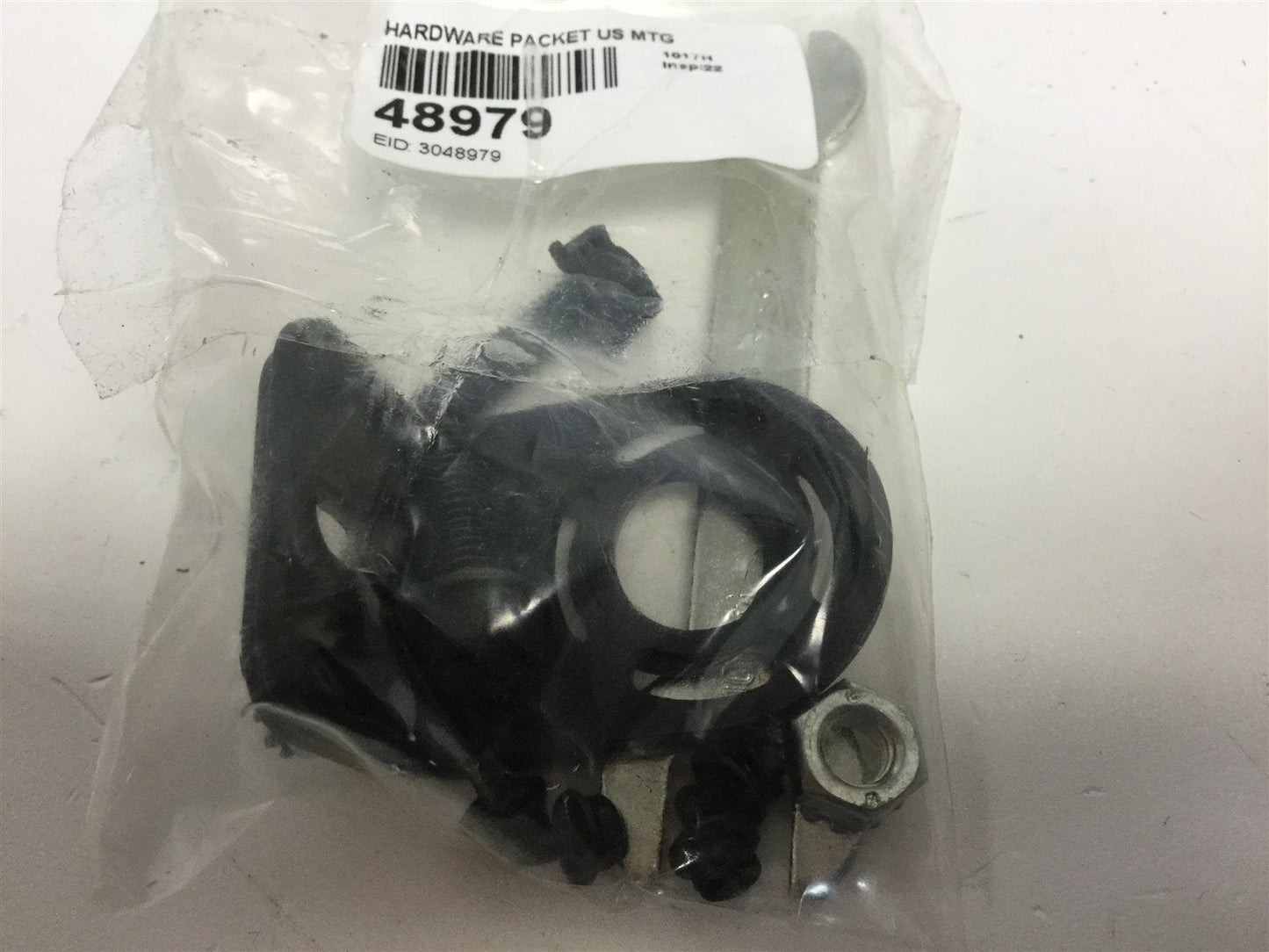 New Lot of 5 New Banner 48979 Mounting Hardware Kits, 10mm/5.5mm Wrench, 2 Mounts