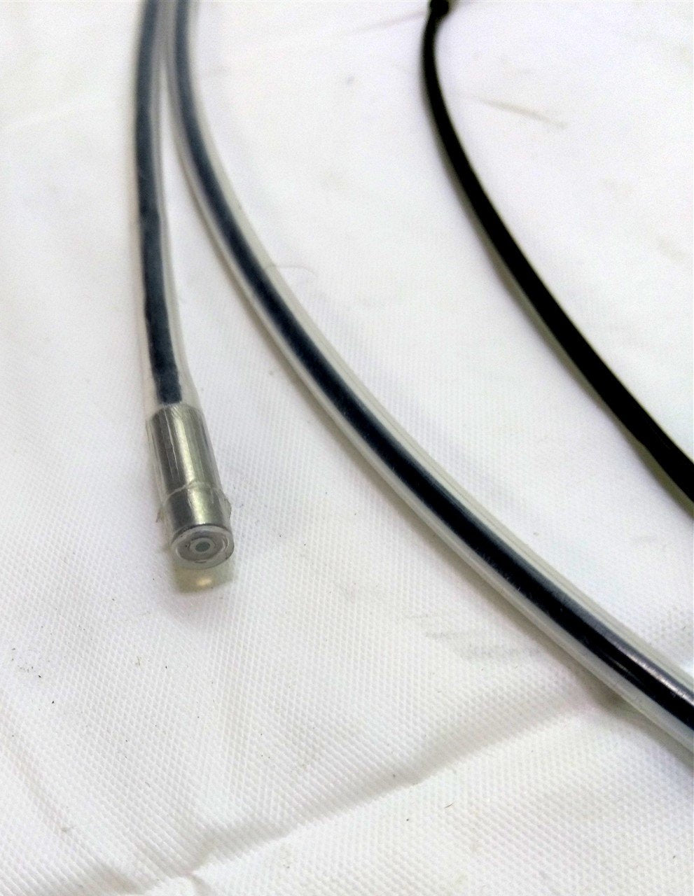 Used Banner PIE46THTMNL Fiber Optic Cable, 2m Long, 1mm Core, Opposed Mode, Dia 3/16"