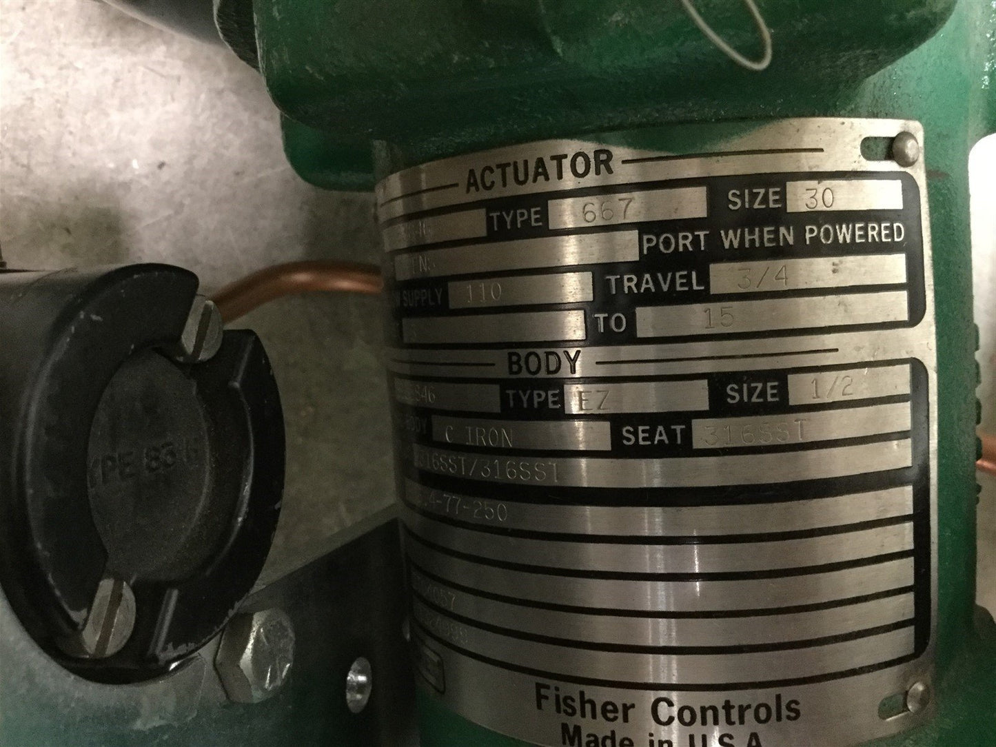 Used Fisher 667 Actuator with EZ Body and 3590 Electro-Pneumatic Positioner, 1/2" NPT