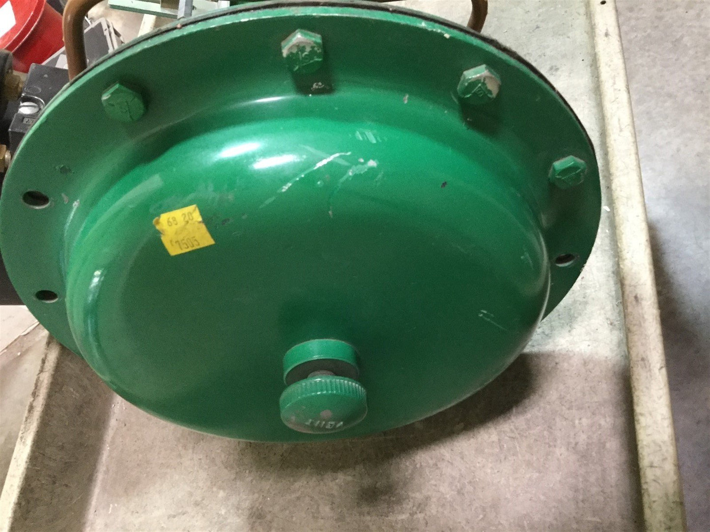 Used Fisher 667 Actuator with EZ Body and 3590 Electro-Pneumatic Positioner, 1/2" NPT