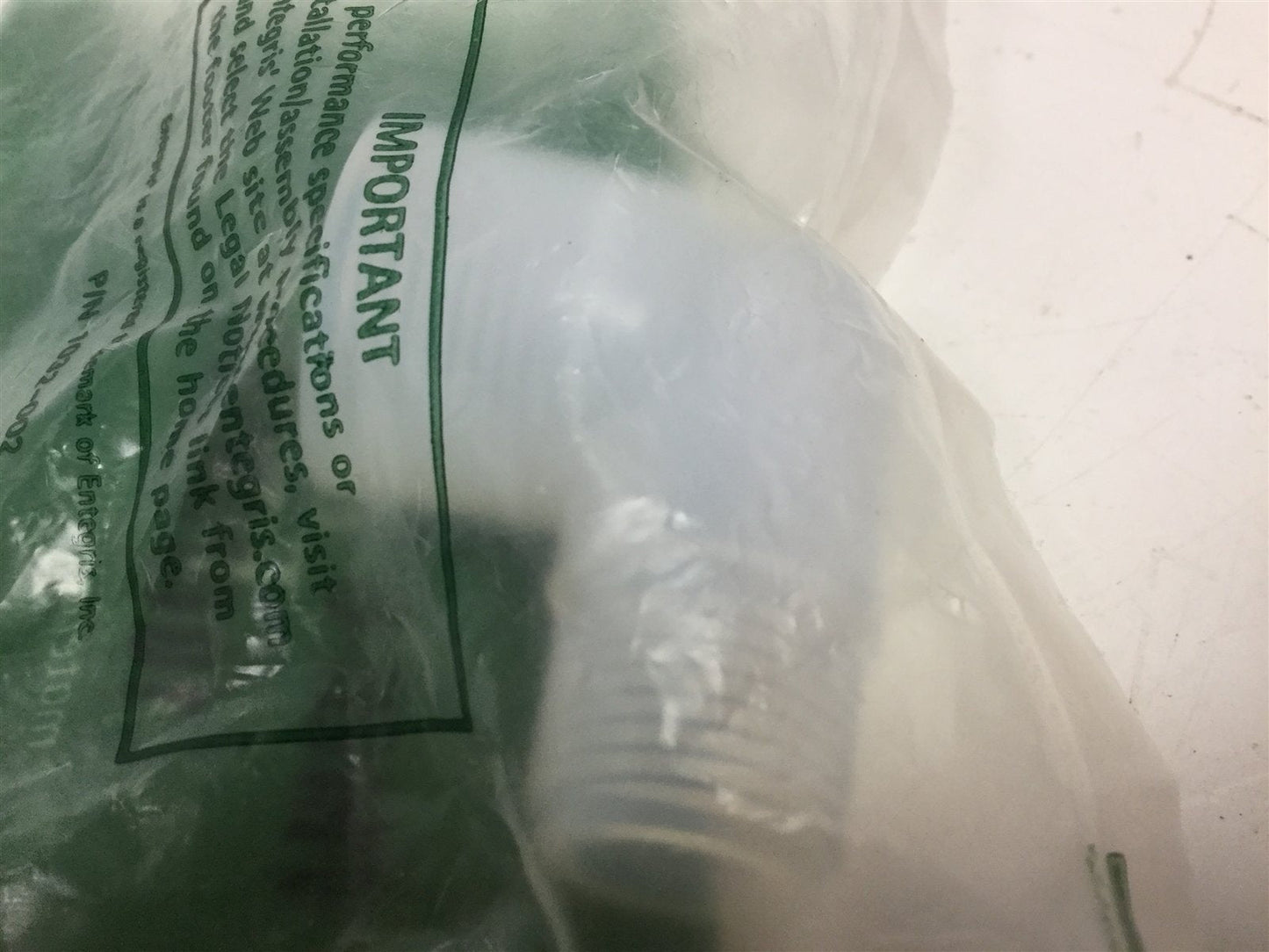 New Cole-Parmer Instrument Co EW-06546-14 FME6-6 Right Angle Fitting NPT 3/8" PTFE