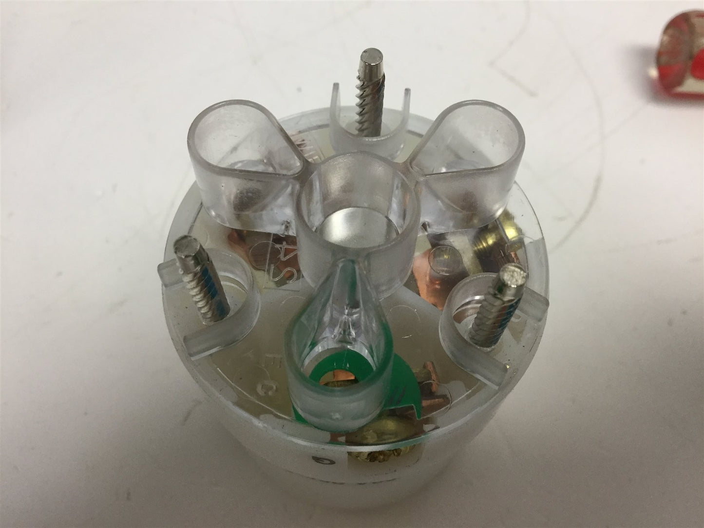 Used Pass & Seymour L630 Female Turnlok Amperage: 30A Voltage: 250 V IP20 Nema L6-30R
