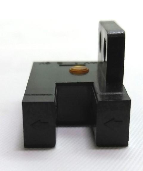 Used Lot of 3 Sunx PM-R54 Micro Photoelectric Sensor, R Mount, 5mm Sensing