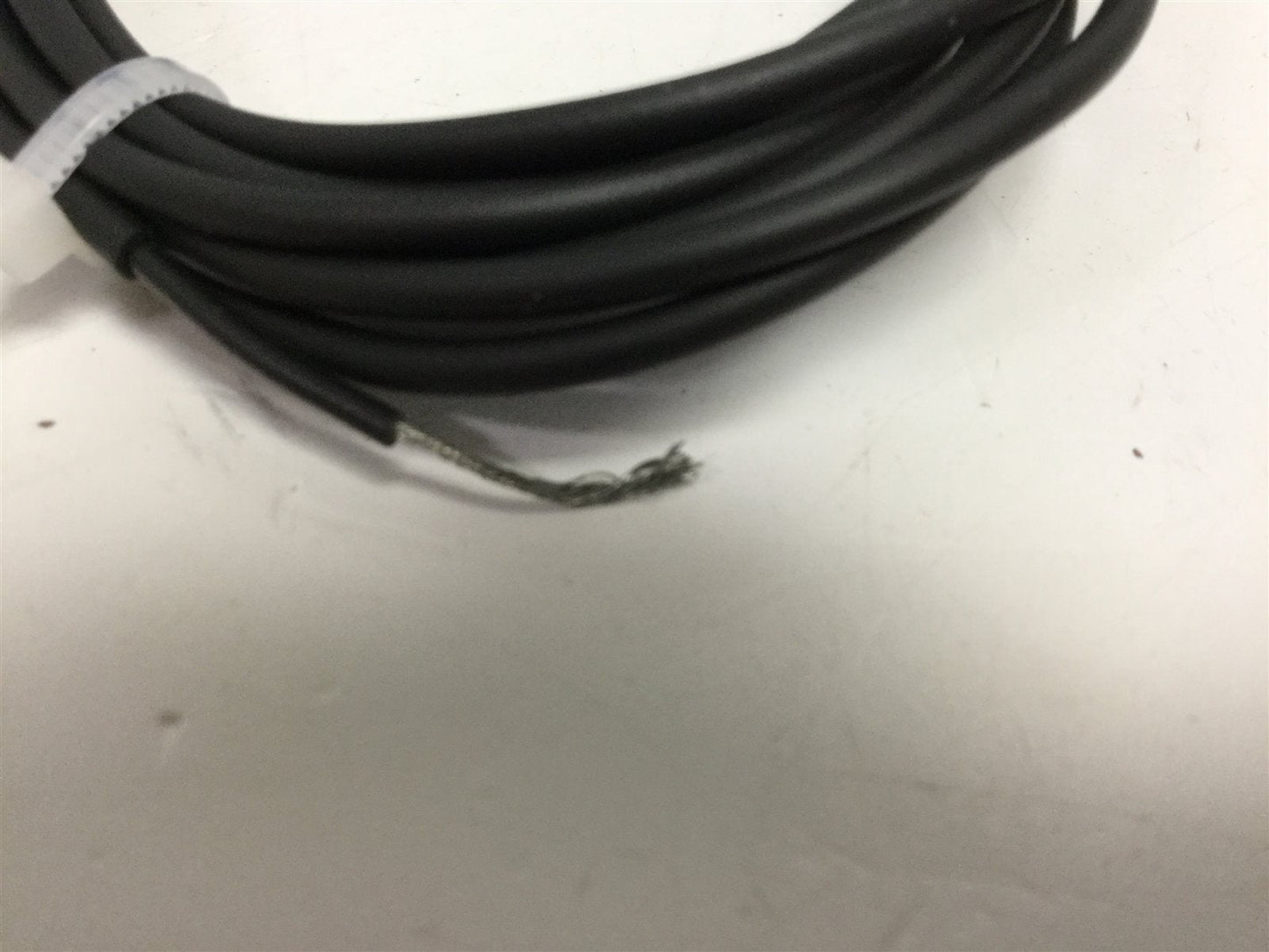 Used Keyence Corporation FS-V22RP Fiber Amplifier Cable Length 7' Black Out Operation