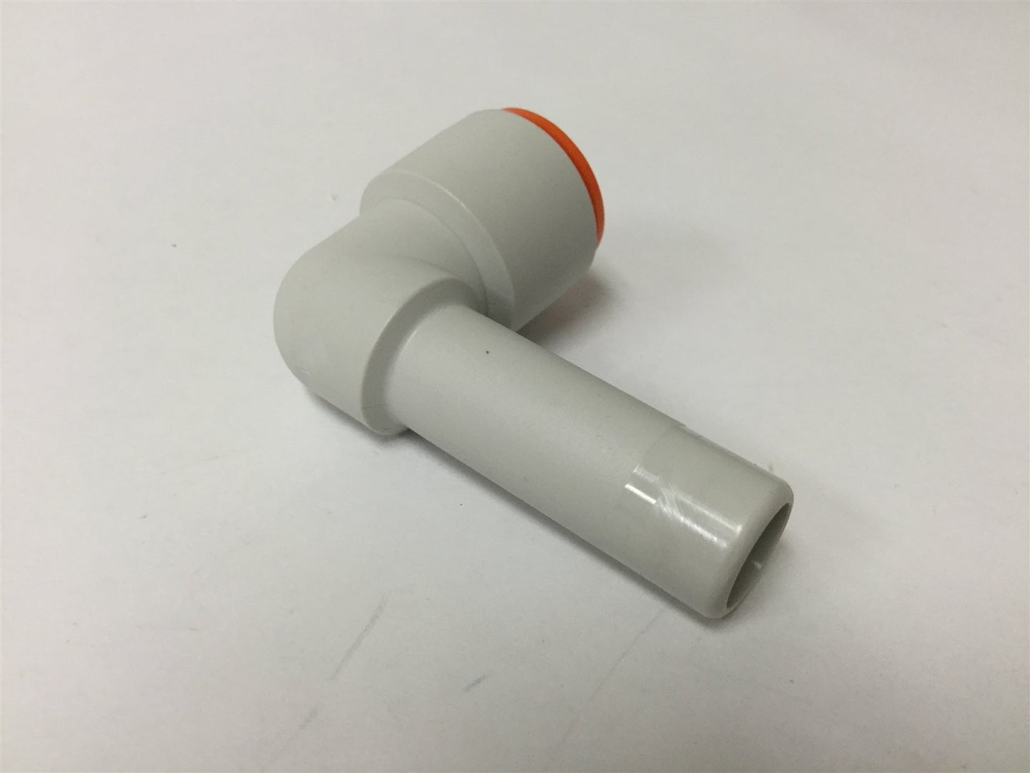 New Lot of 11 New SMC KQ2L13-13 One-Touch Plug-In Elbows, 1/2" Tube to 1/2" Plug-In