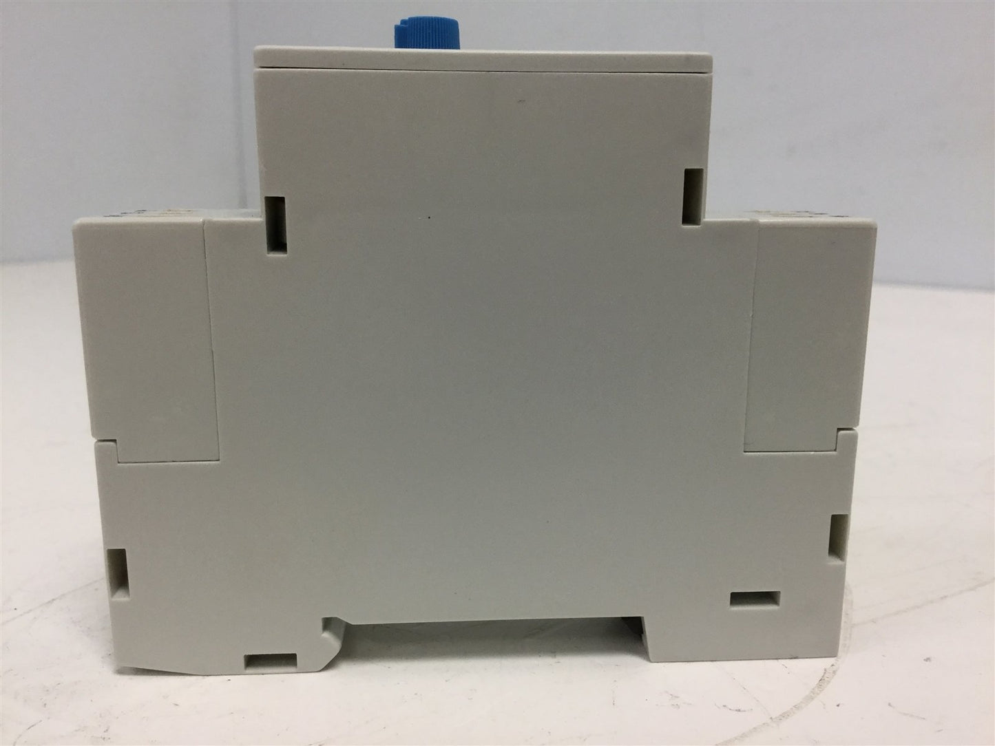 New Crouzet 88-826-125 Timing Relay, Voltage: 24VDC, Frequency: 50-60Hz